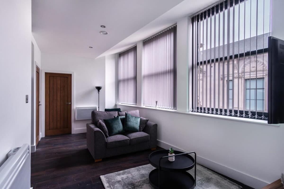 1 Bed In W Balcony Liverpool