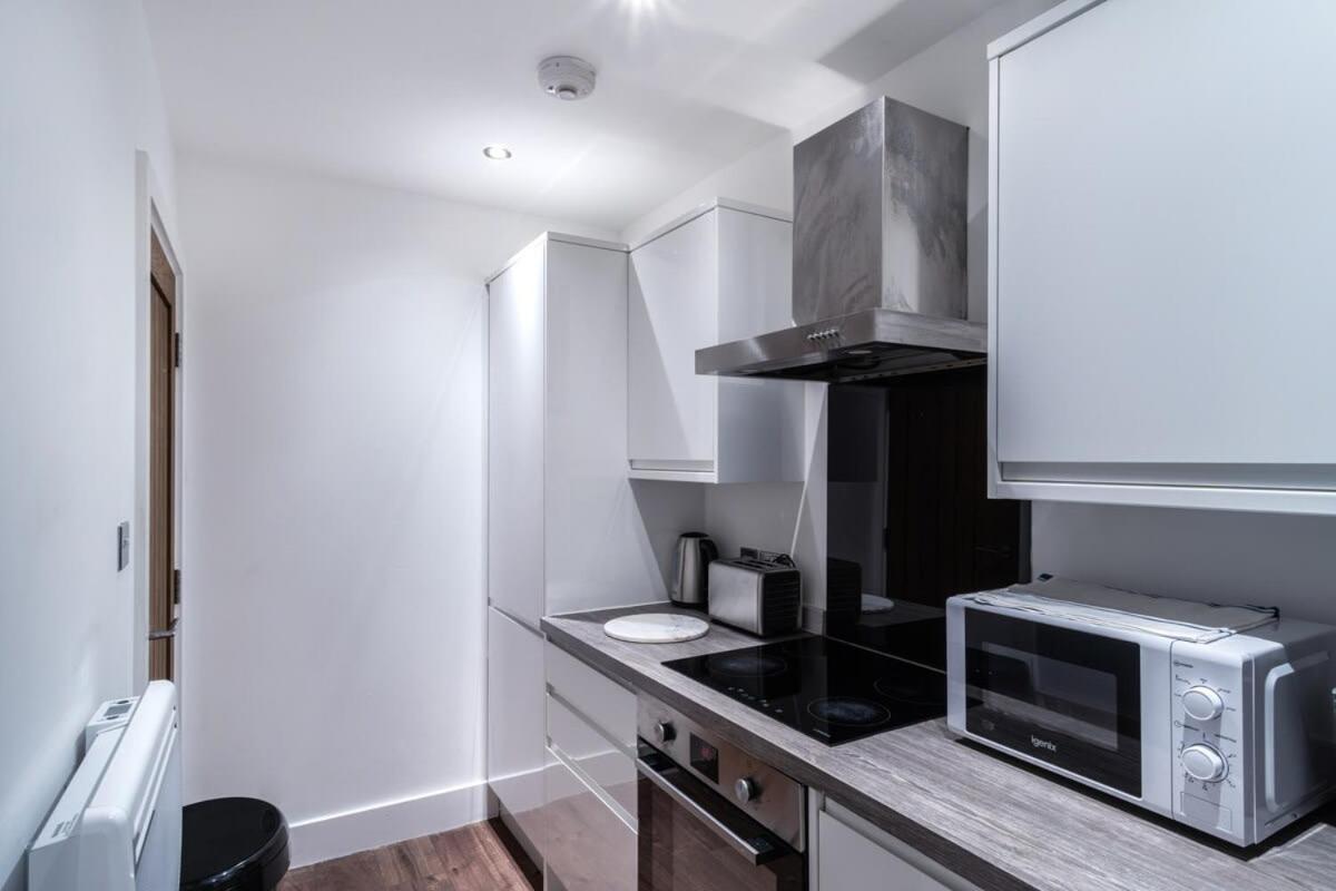 Appartamento 1 Bed In W Balcony