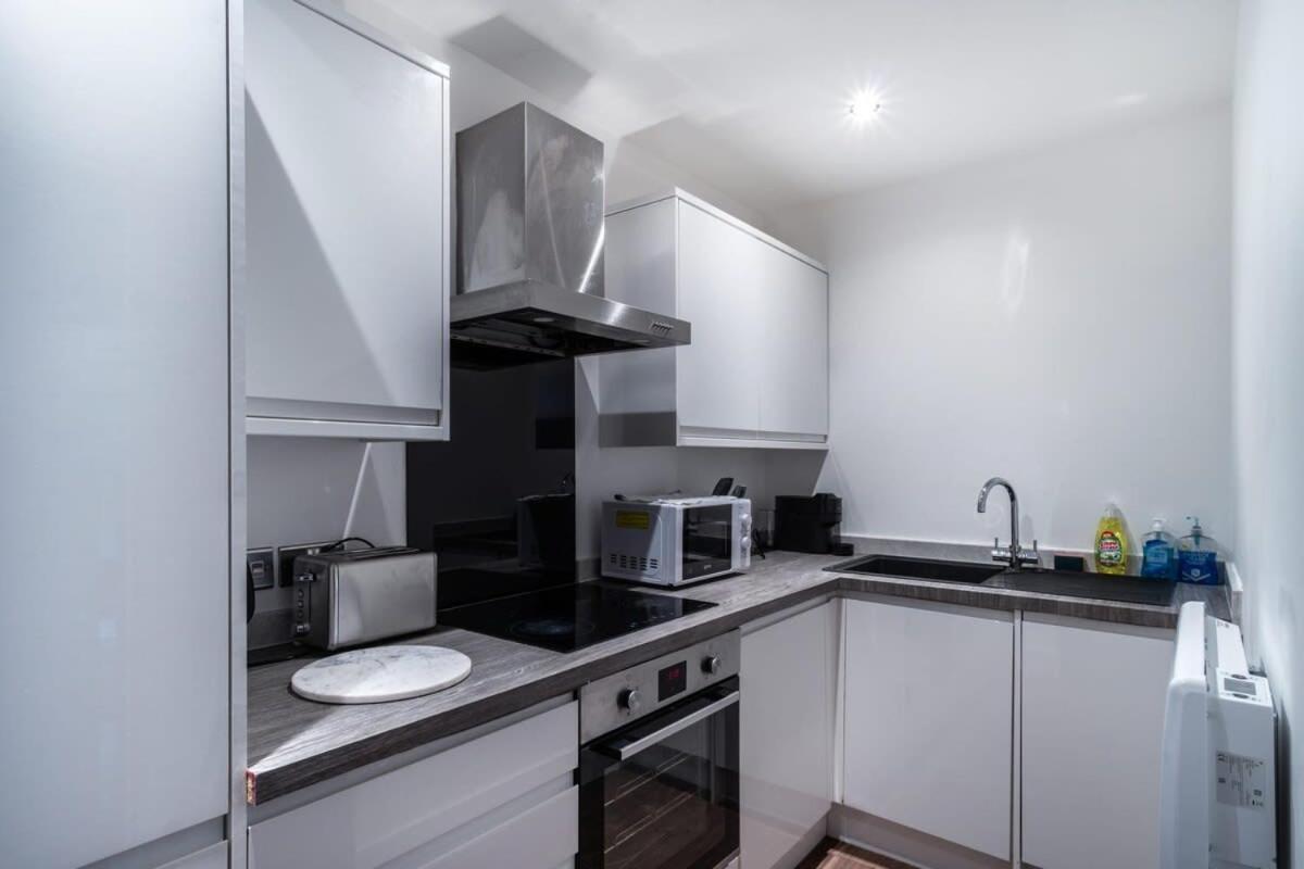 1 Bed In W Balcony Apartment Liverpool